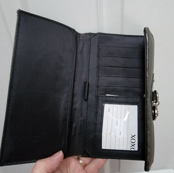 Xoxo Gray Leather Wallet NWOT - Picture 3 of 4